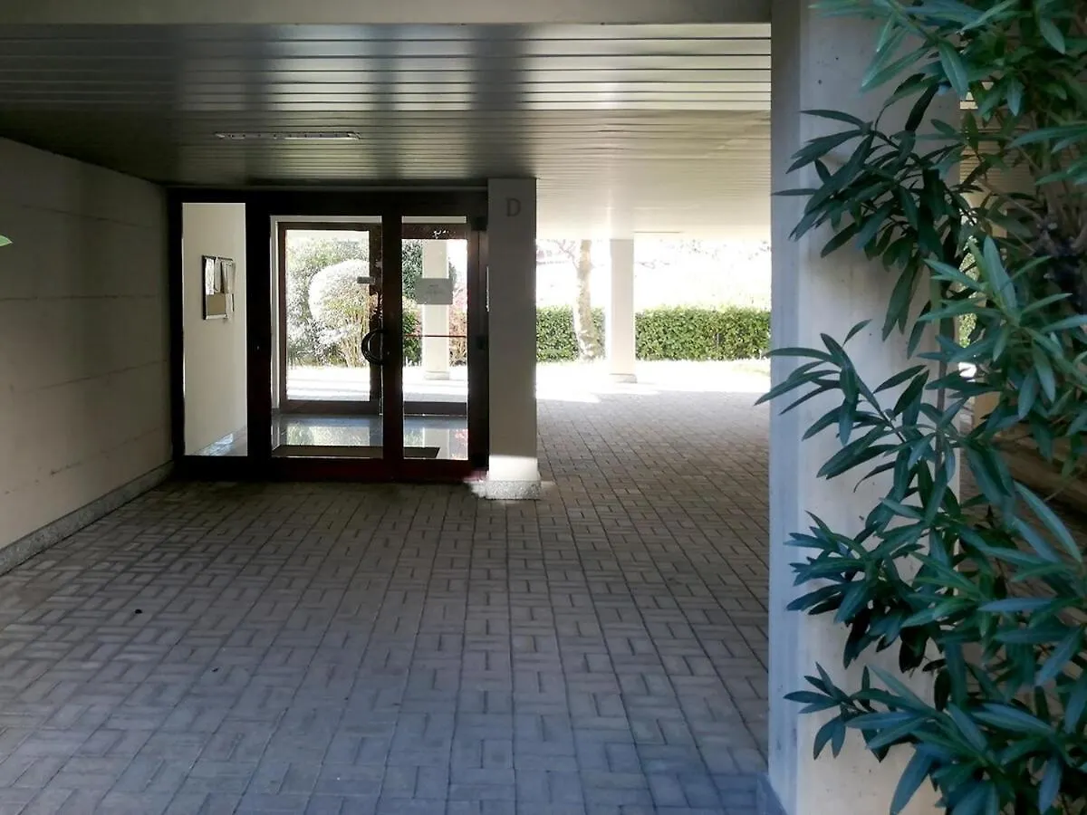 Olimpo Apartament Côme 0*,