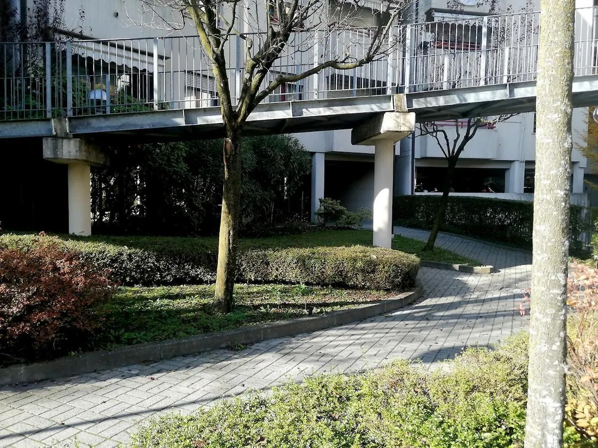 קומו Olimpo Apartament 0*,